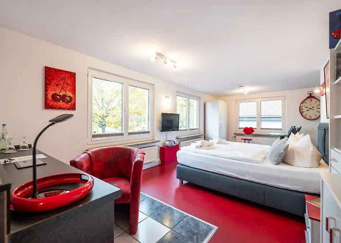 Oma's Kueche & Quartier Otel