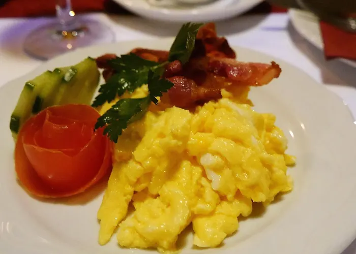 Otel Oma's Kueche & Quartier *